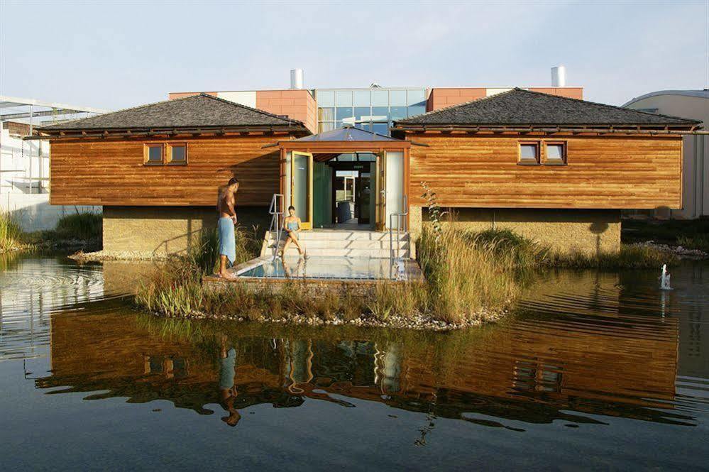 Therme Laa - Hotel & Silent Spa Laa an der Thaya Exterior photo